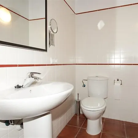Socram Eshavira Suites Apartment *